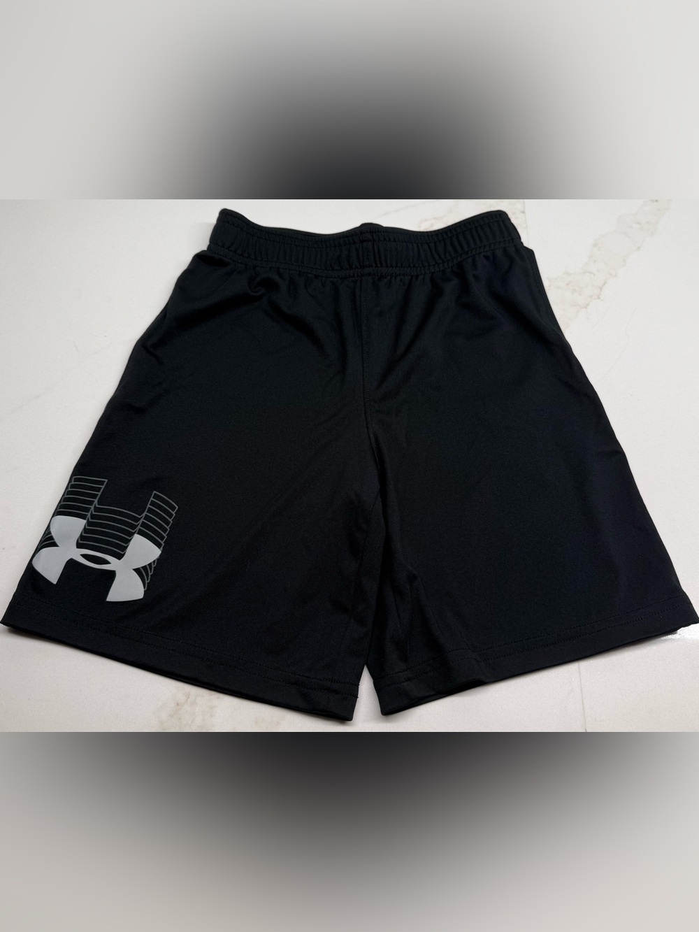 Boys Under Armour Athletic Shorts Size 6 Black Logo Performance Shorts